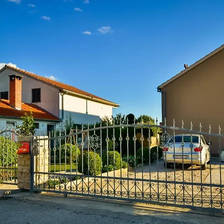 Apartamento Petra-2 By Interhome *