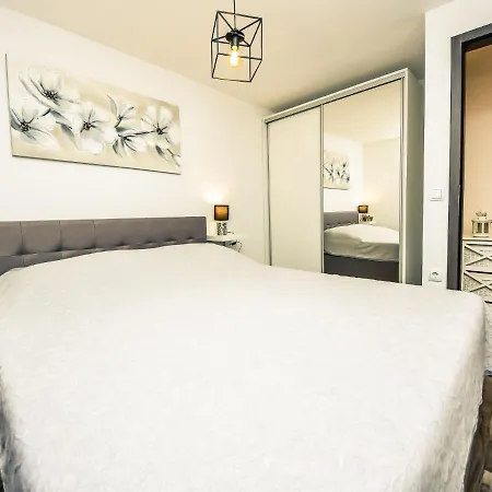 Apartamento Petra-2 By Interhome Biograd Na Moru