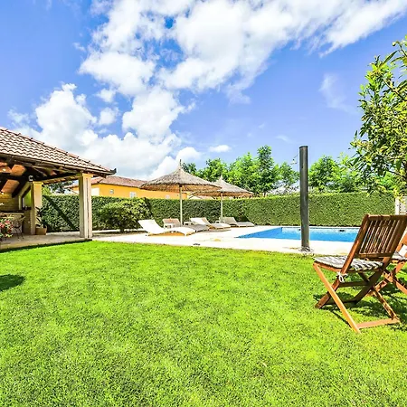 Apartamento Petra-2 By Interhome