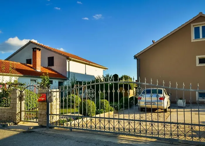 アパート Petra-2 By Interhome *